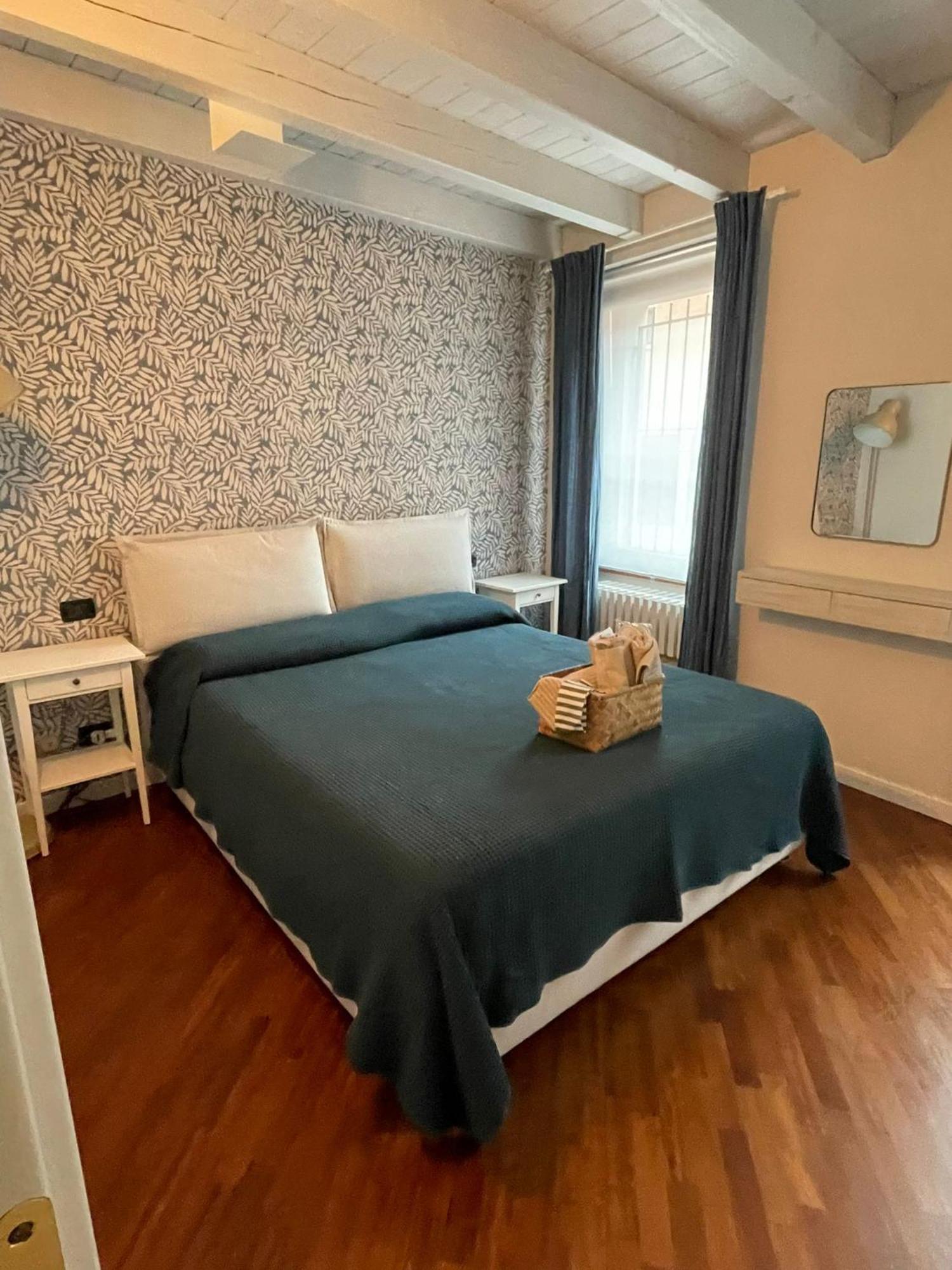 Amelie Apartment Desenzano del Garda Exterior foto